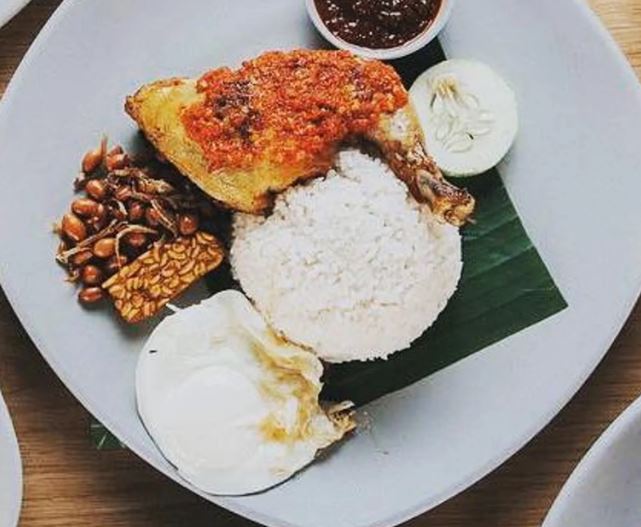 nasilemak ayamtaliwang 2