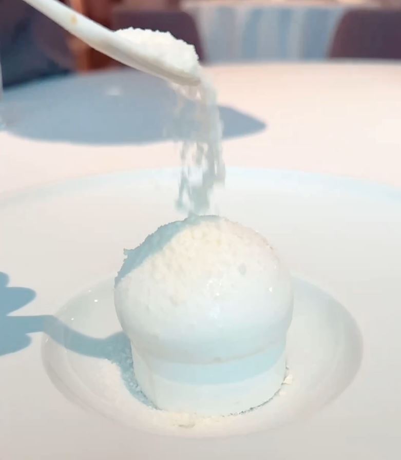 Odette Review - Blanc Dessert