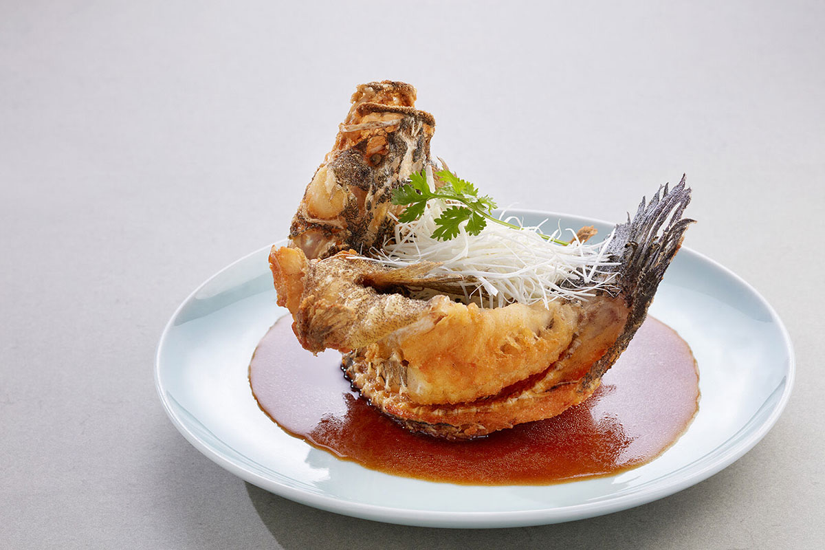 redhouse seafood friedfish dish