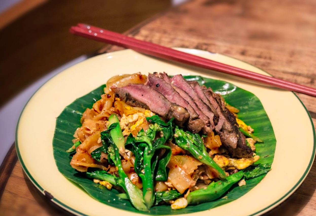 un yang kor dai pad see ew nuua